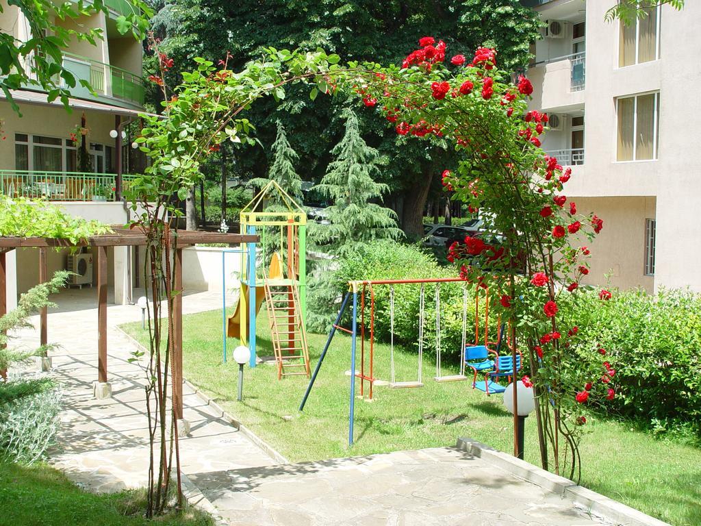 Ljuljak Hotel Golden Sands Exterior photo