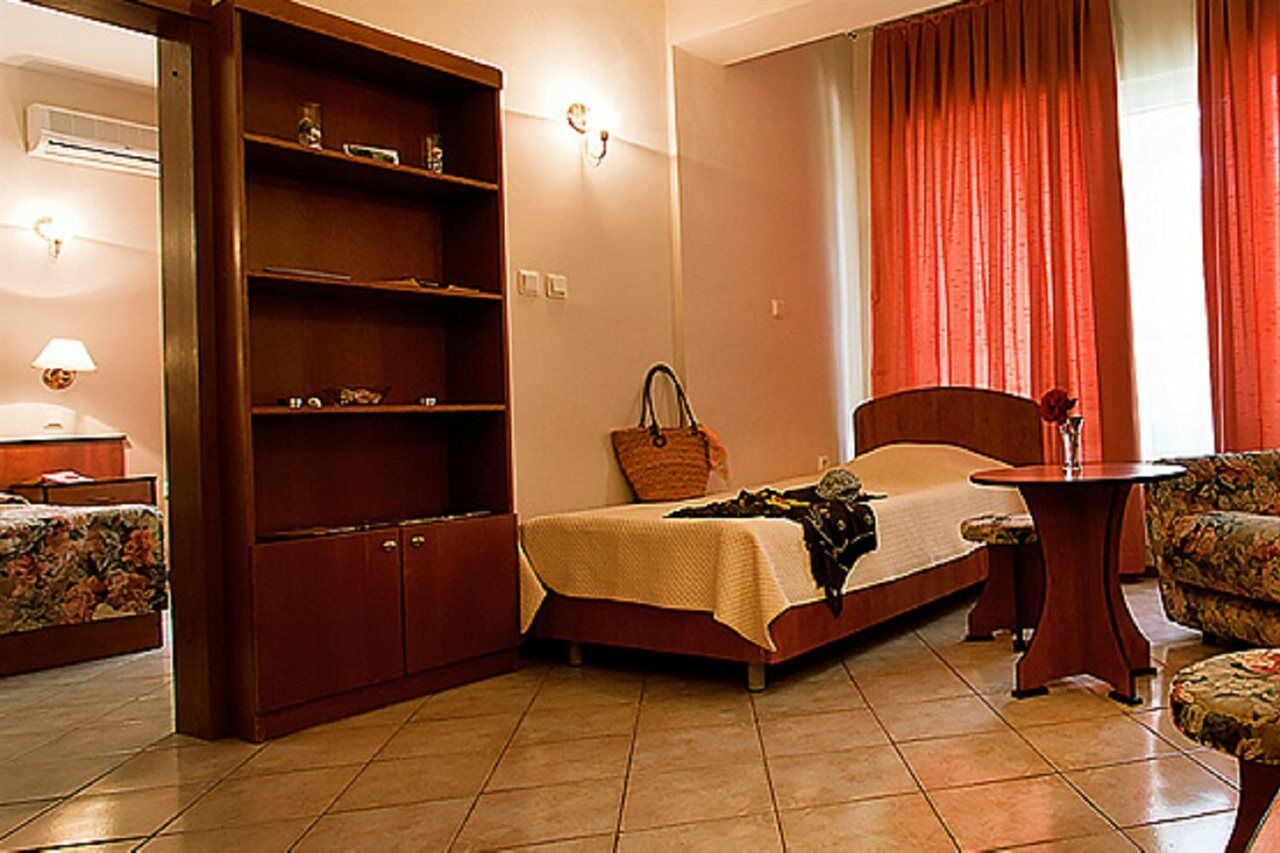 Ljuljak Hotel Golden Sands Exterior photo